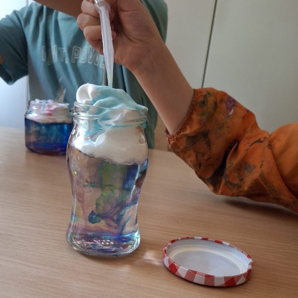 Kinder forschen bei ScienceLab